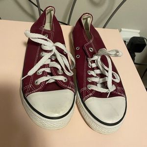Burgundy converses - size 8.5 womens - worn twice